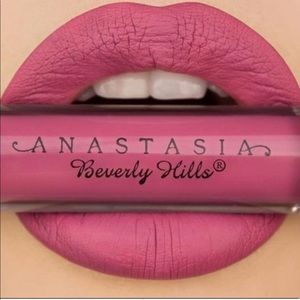 💗Anastasia Beverly Hills Catnip Liquid Lipstick💗